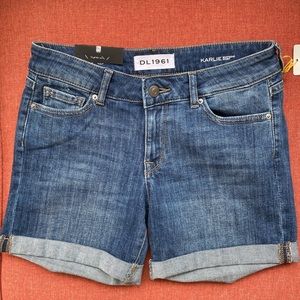 NWT DL 1961 Karlie Boyfriend Shorts